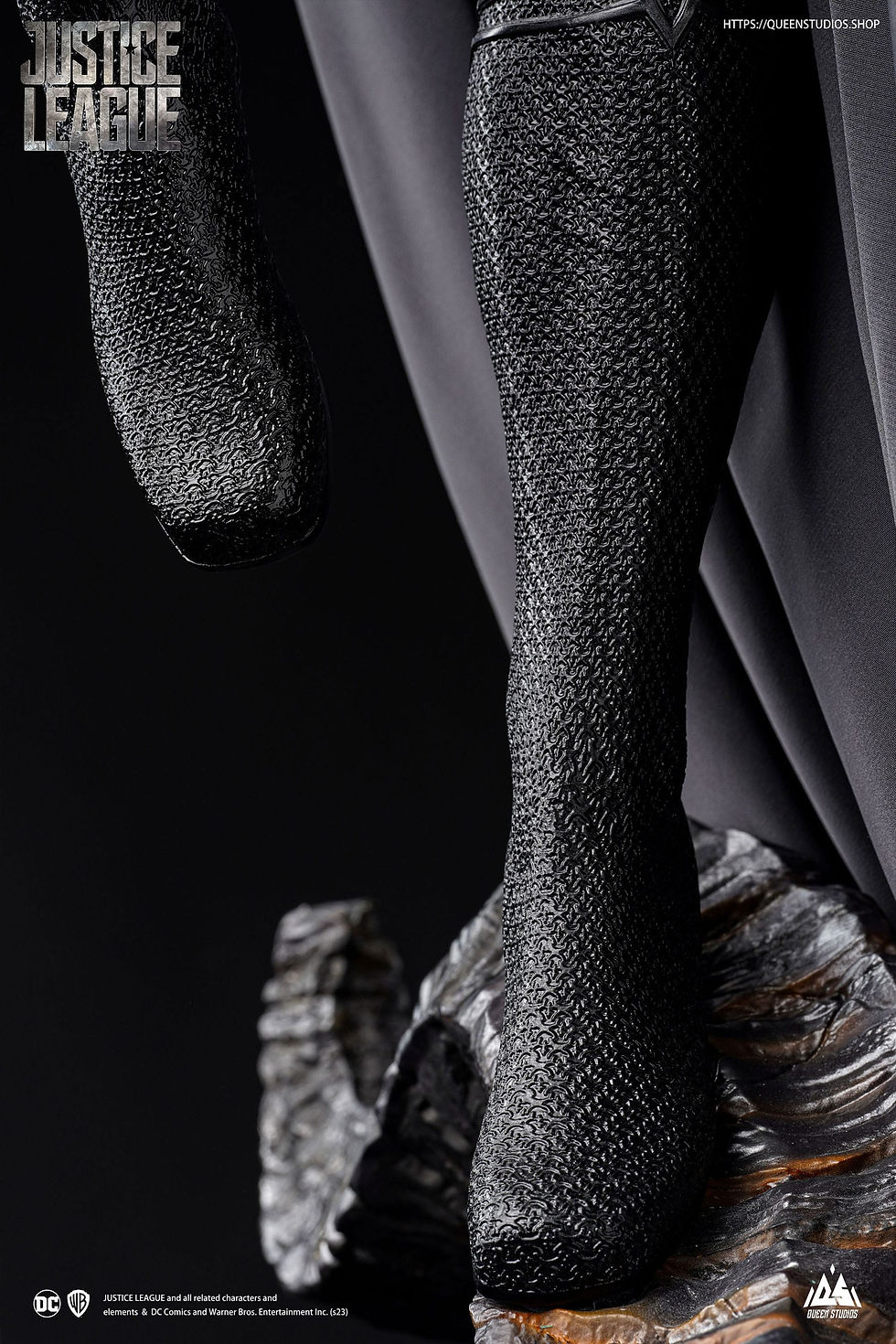 Thumbnail: Justice League Superman Black Suit 1/3 Premium edition
