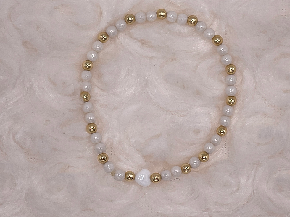 White Heart & Gold Filled Round Bead Bracelet