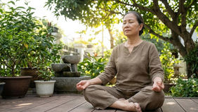 Lưng mỏi, tiểu đêm, mệt mỏi kéo dài? Áp dụng 4 trụ cột sinh hoạt dưỡng thận theo Nam y từ Nhà thuốc Nam Dược Gia Truyền Thuận Đức.