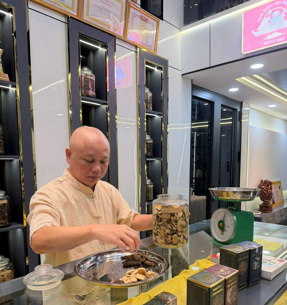 Nhà thuốc Nam dược gia truyền Thuận Đức tư vấn hướng cải thiện sức khỏe theo Nam y.