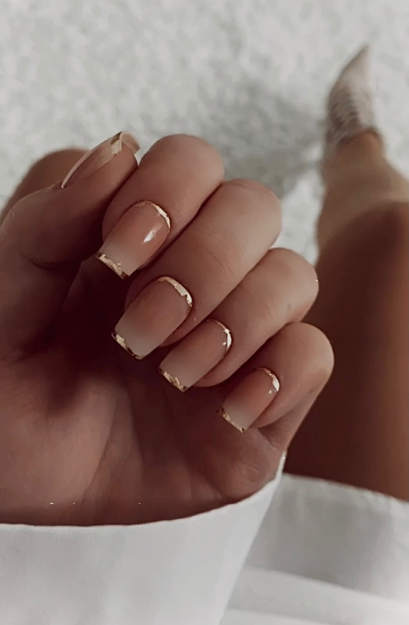 Miniaturbild: Babygold Nailbox - XOXO JOE Press on Nails Babyboomer mit Gold akzent in form short square