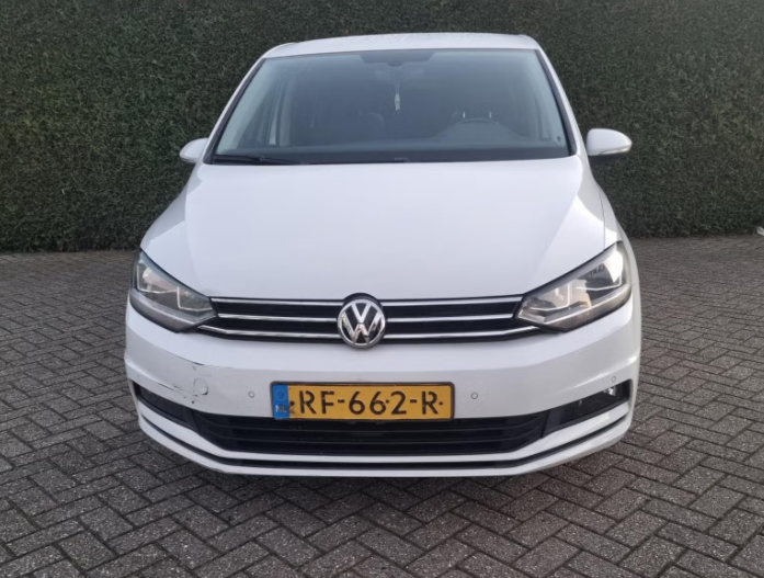 Thumbnail: Volkswagen Touran 2.0 TDI SCR Comfortline