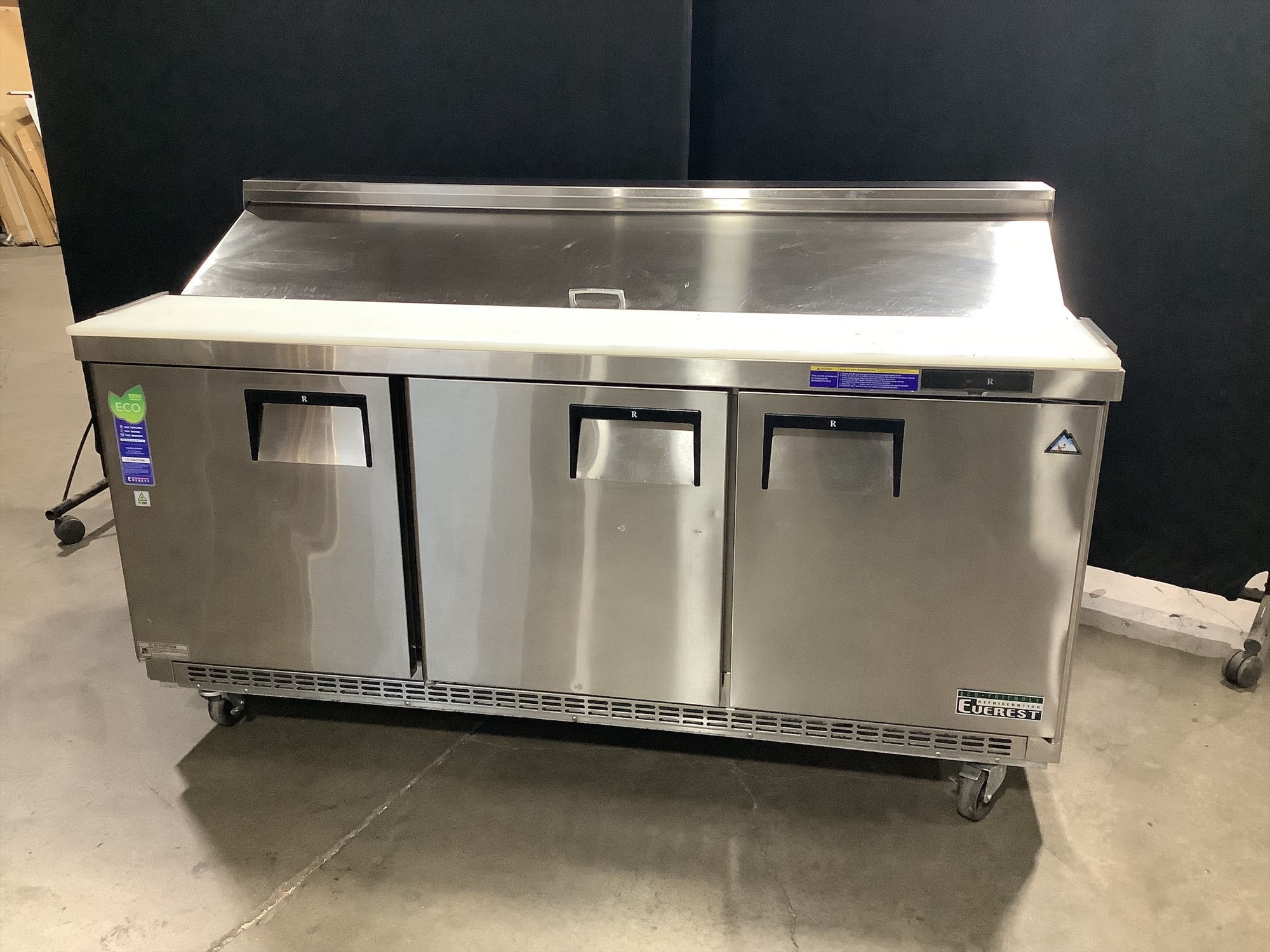 Everest Sandwhich Table 72"