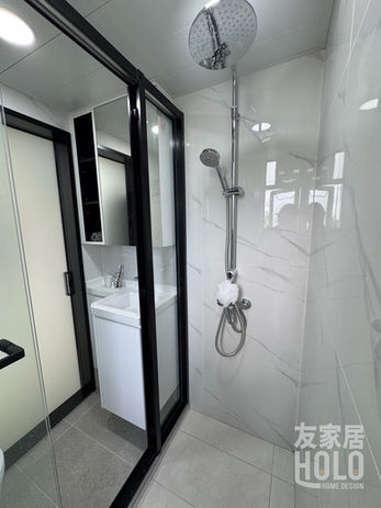 高宏苑283呎新居屋浴室黑框一字型玻璃浴屏
