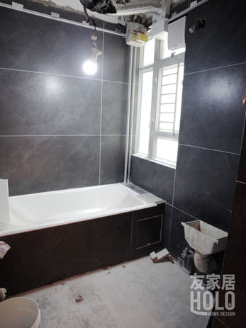 裕雅苑374呎居屋浴室工程中,浴缸及牆身磚配置