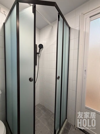 安樺苑407呎居屋浴室長虹玻璃門及浴屏配置