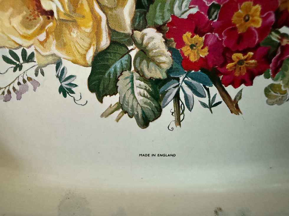 Thumbnail: Tin Tray with English Garden Bouquet