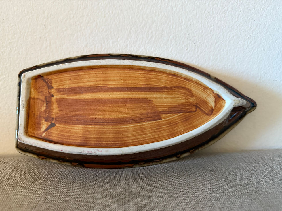 Miniatura: Boat-Shaped Ceramic Dish with Crackle Glaze