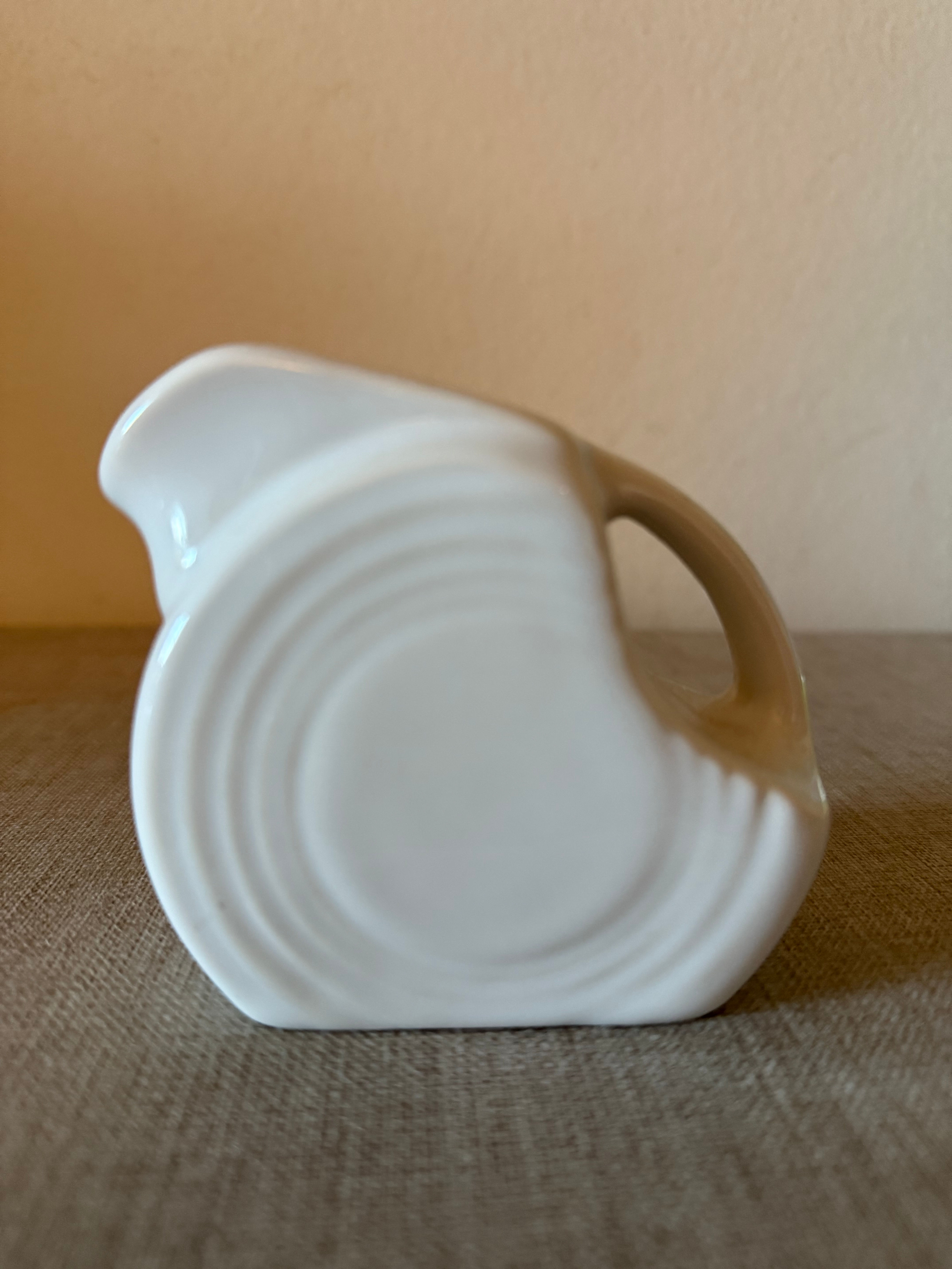 Mini Fiesta Disc Pitcher – White
