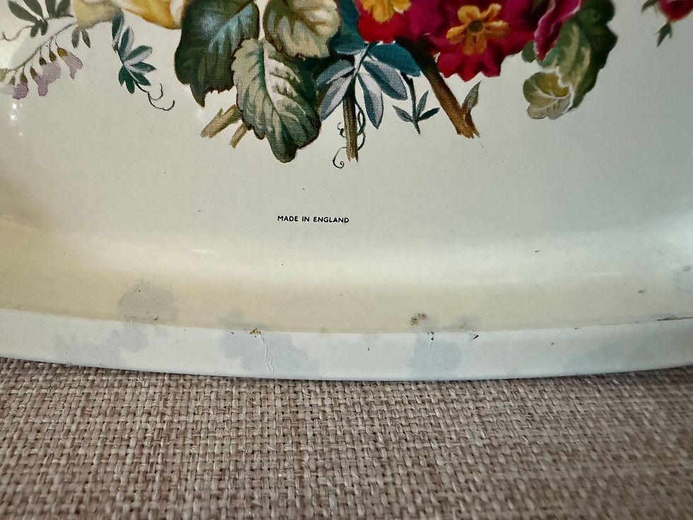 Thumbnail: Tin Tray with English Garden Bouquet