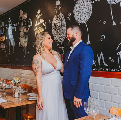 Mini Wedding: como funciona e por que essa celebração tem conquistado tantos casais.