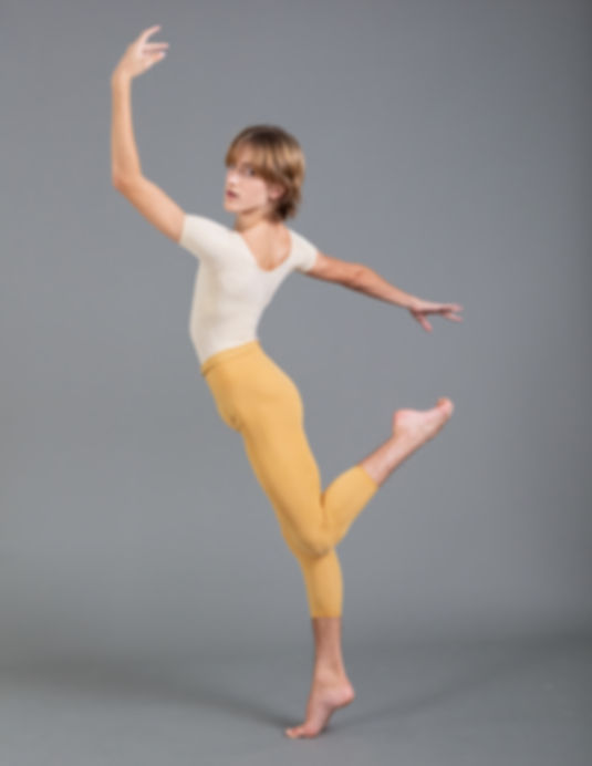 Unisex No Front Seam Cropped Tights #1095