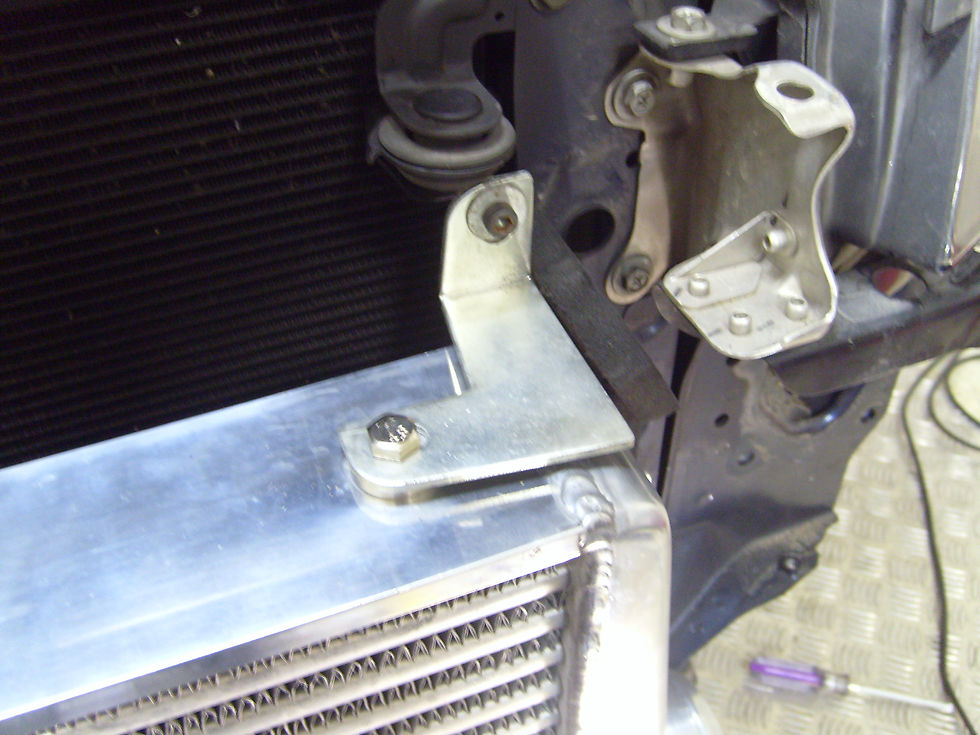 Thumbnail: HDi  Subaru Legacy B4 GT2 intercooler kit