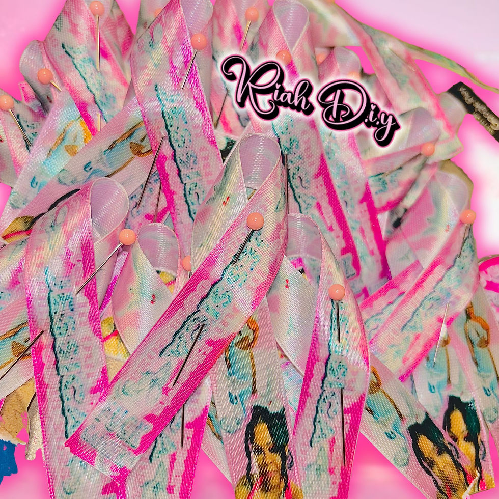 Thumbnail: Ribbon Pins & Buttons
