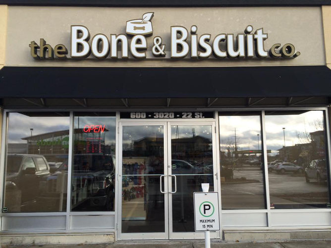 Bone & Biscuit - Mahogany