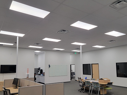 Comerical Lightis.png