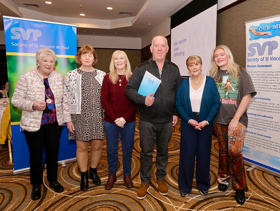 (L-R) Betty McGinley, Roisin McGrandles, Leza Steele, Mark McGinley, Peggy Craig, and Niamh Craig