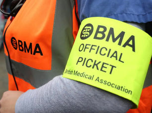 Senior doctors in NI vote for strike action by 92%