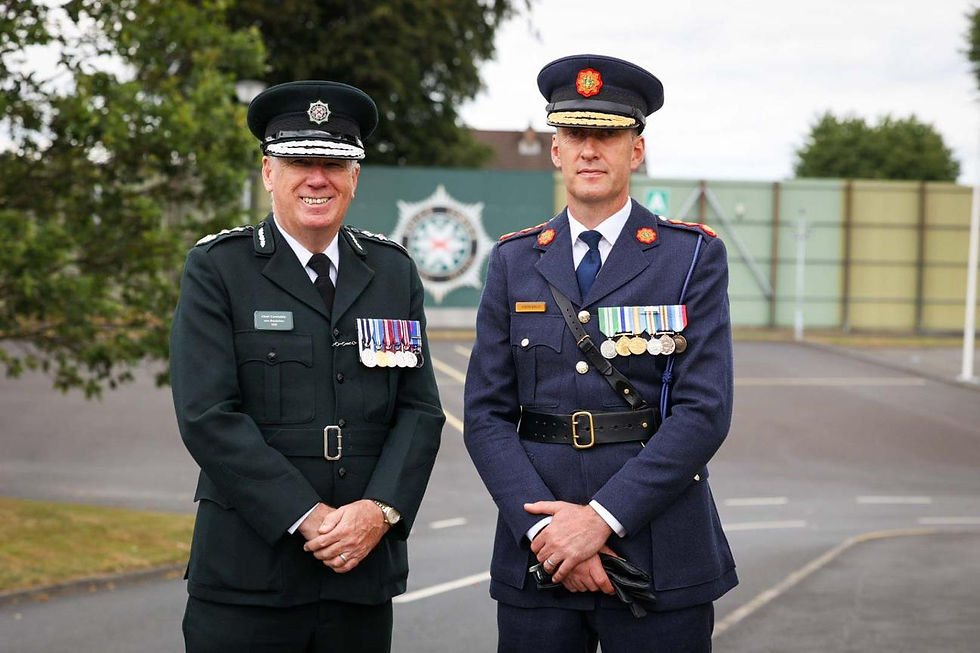 Chief Constable Jon Boutcher welcomes An Garda Síochána Commissioner Justin Kelly on his first visit to a PSNI attestation.