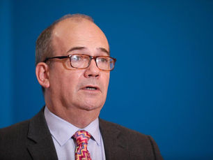 Chief Medical Officer urges young people to get their Covid vaccine this weekend