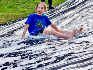 Families gather at the Braid Chapel for Family ‘Funanza’!
