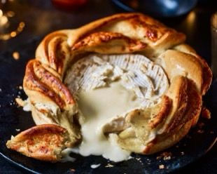 M&S food Garlic Bread Twist with Camembert