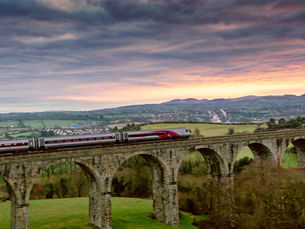 Translink and Iarnród Éireann welcome €165 million to enhance cross border rail services