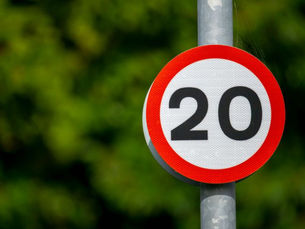 Minister Kimmins announces expansion of 20mph school safety zones across Northern Ireland