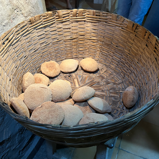 Goa’s Bread Culture Explained: Traditional Bakeries, Poders, and Varieties of Breads