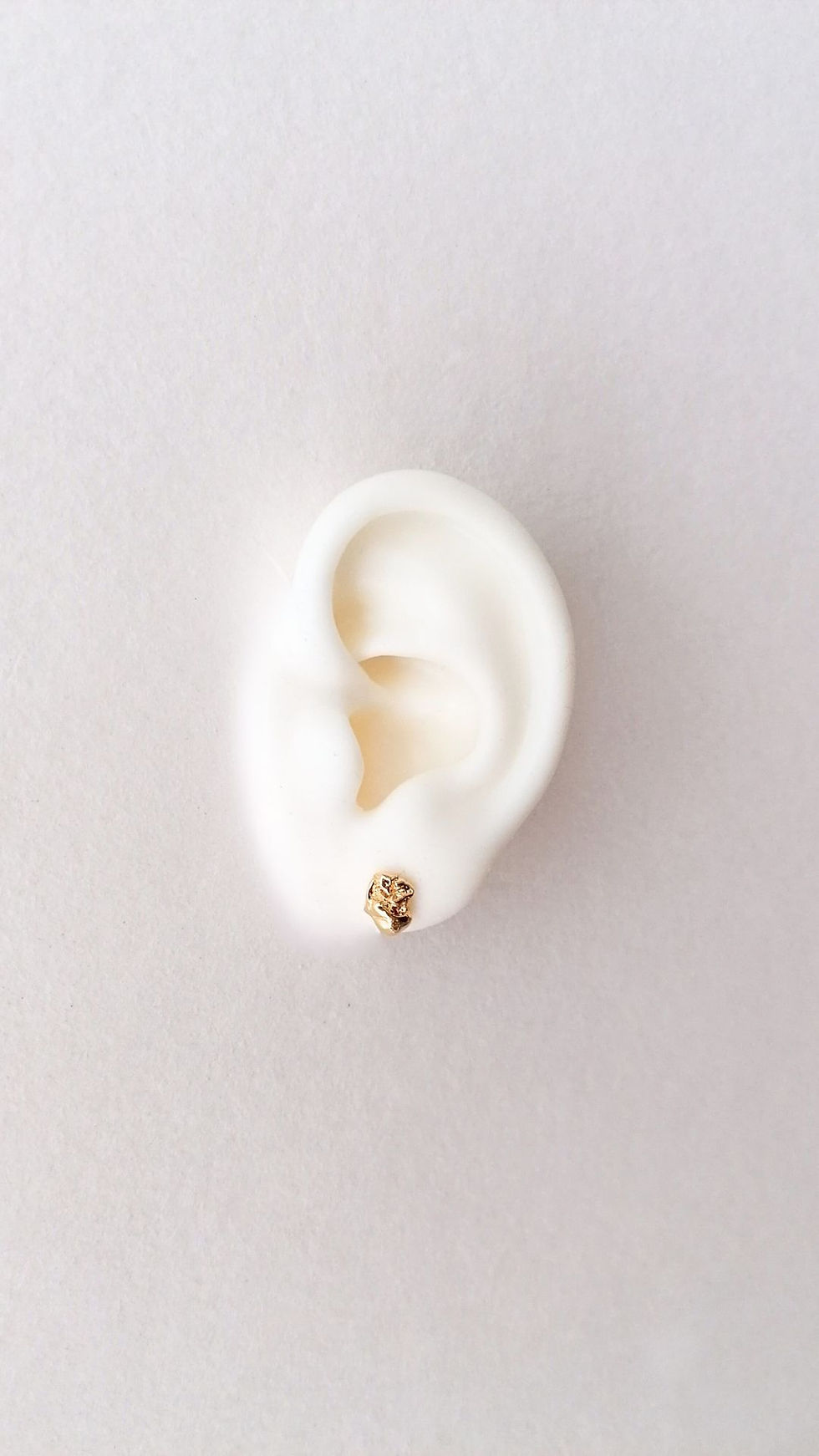 Thumbnail: PELLET SMALL ORGANIC STUD EARRINGS