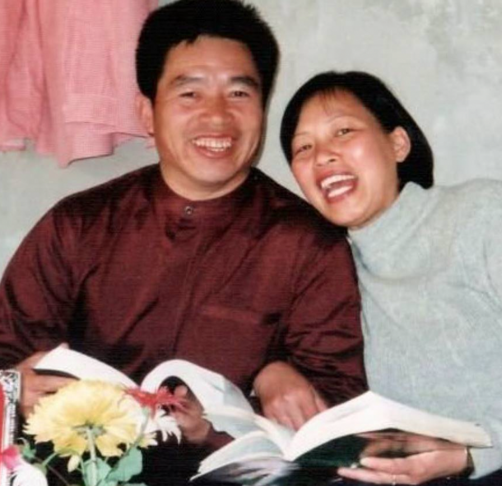 brother-yun with wife.png