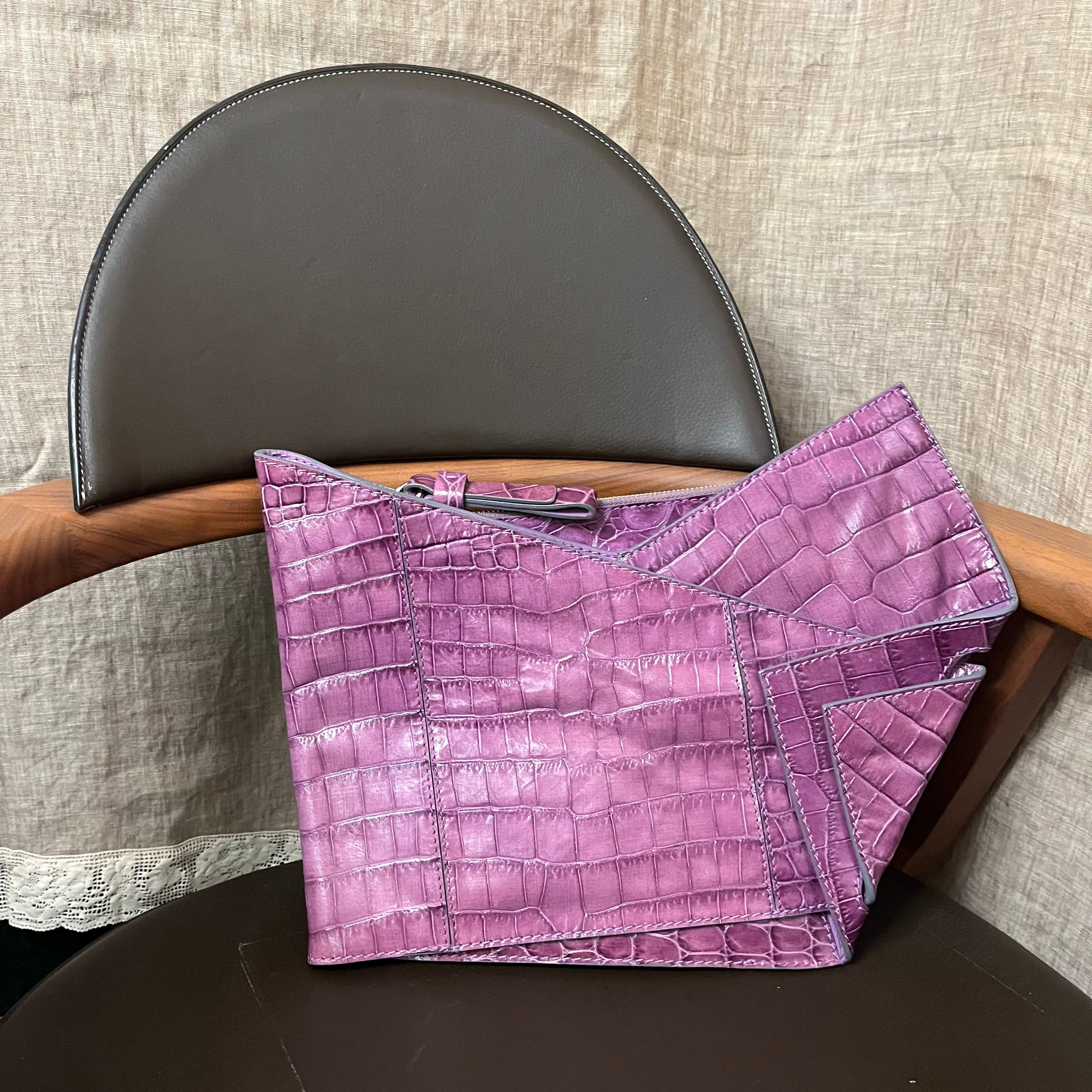 [Chloe] Purple Crocodile Embossed Freja Origami Clutch