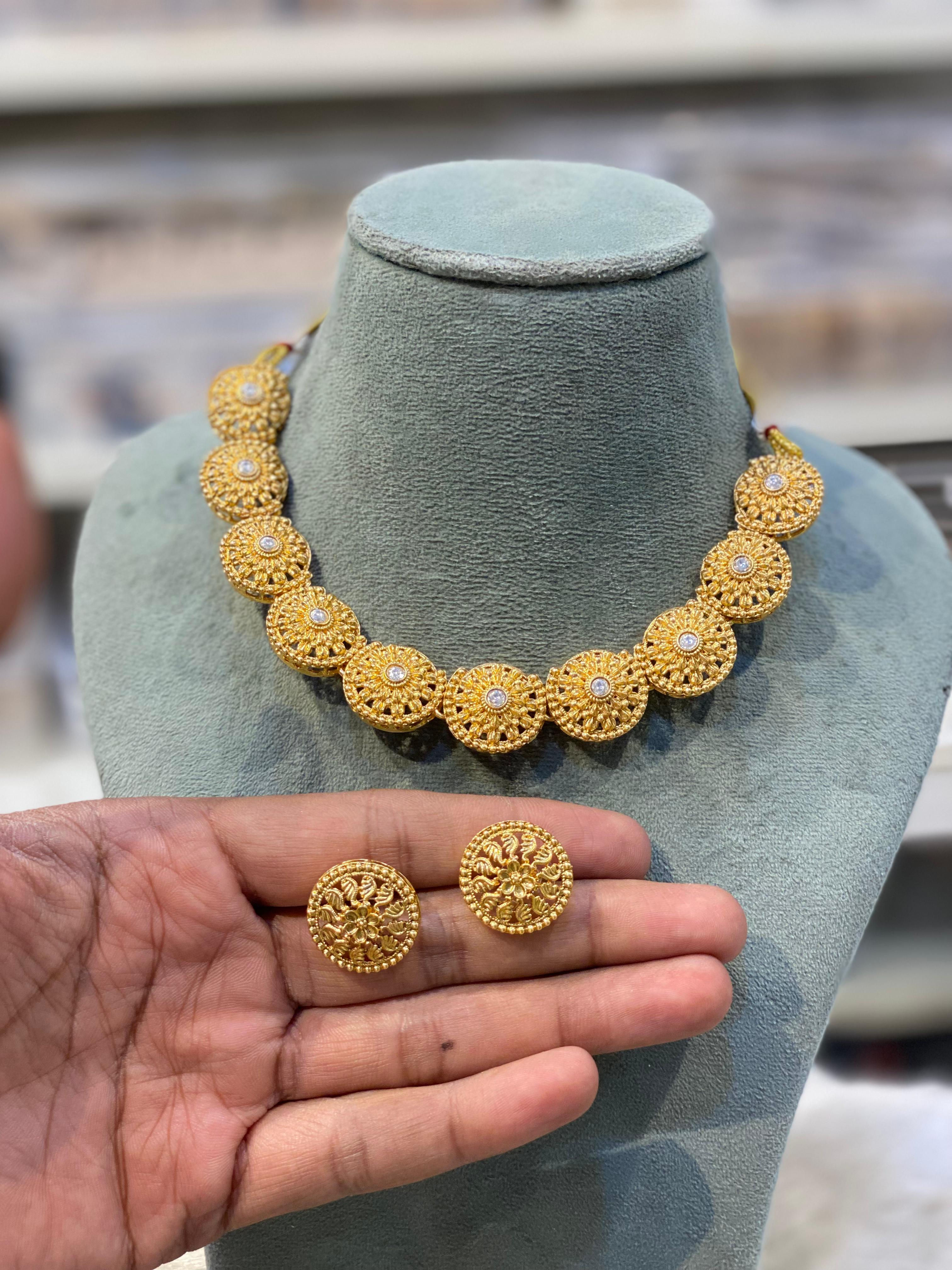 Hira Collections OG002
Necklace + Stud Earrings 
One Gram Gold Plated