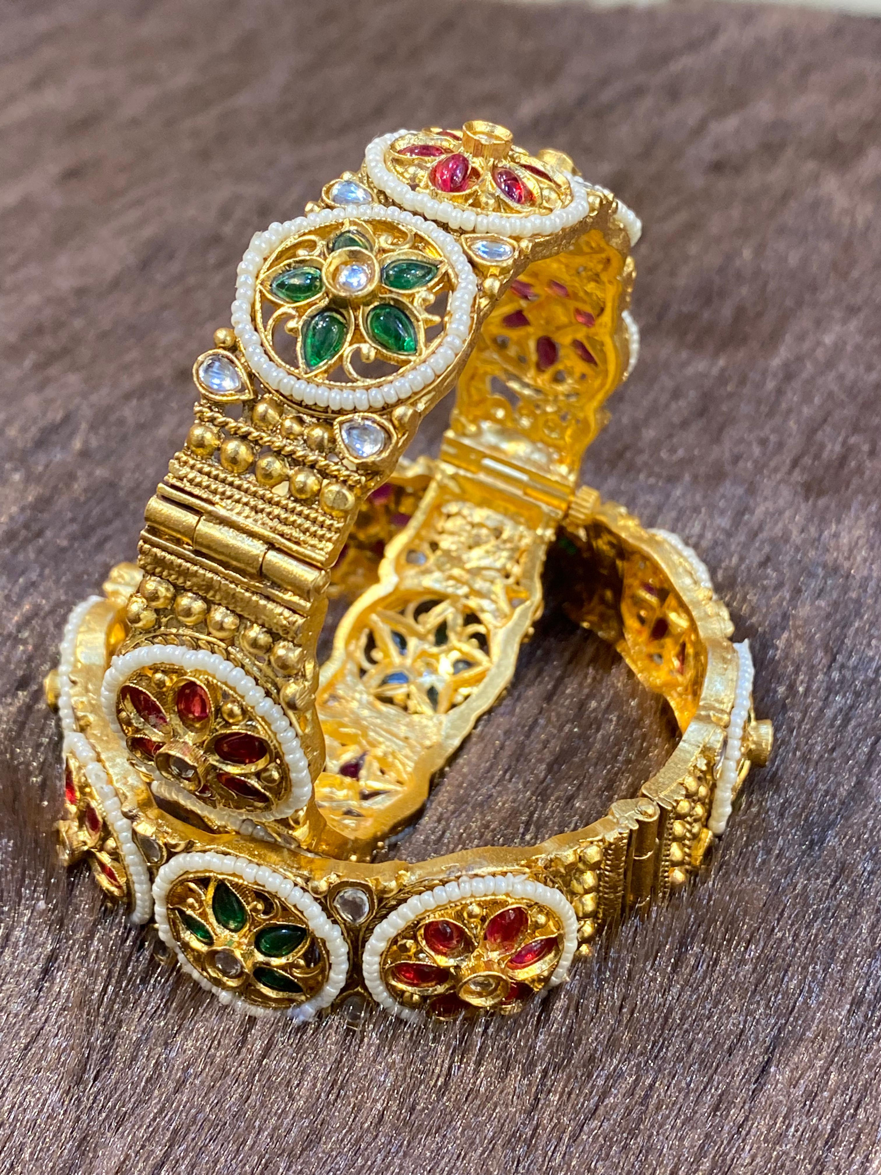 Hira Collections 
Onegram Goldplated 
Kada Bangles Pair 
Openable 
