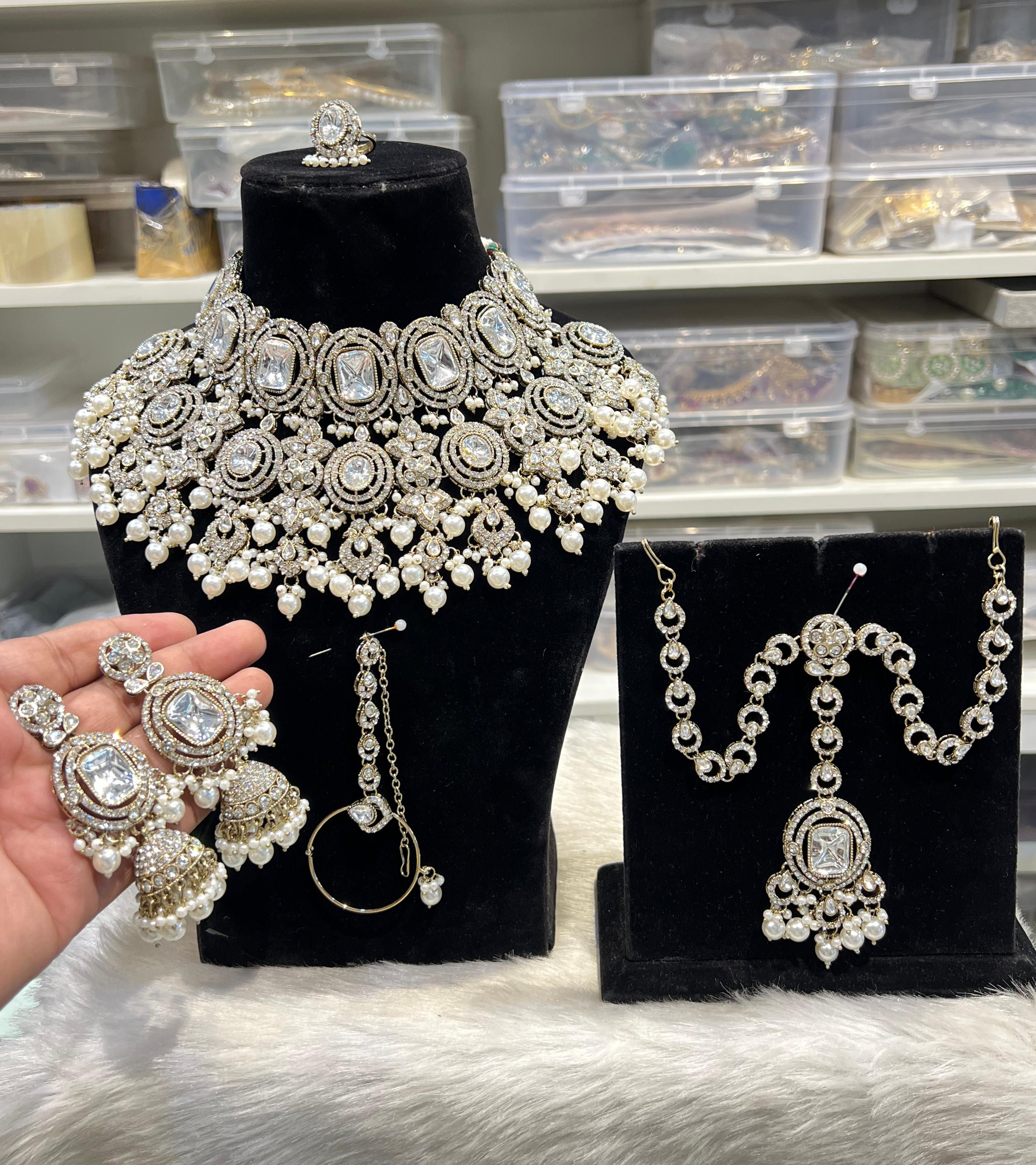 Hira Collections KINZA
Gold Plated Kundan Stones  
Semi Bridal 
