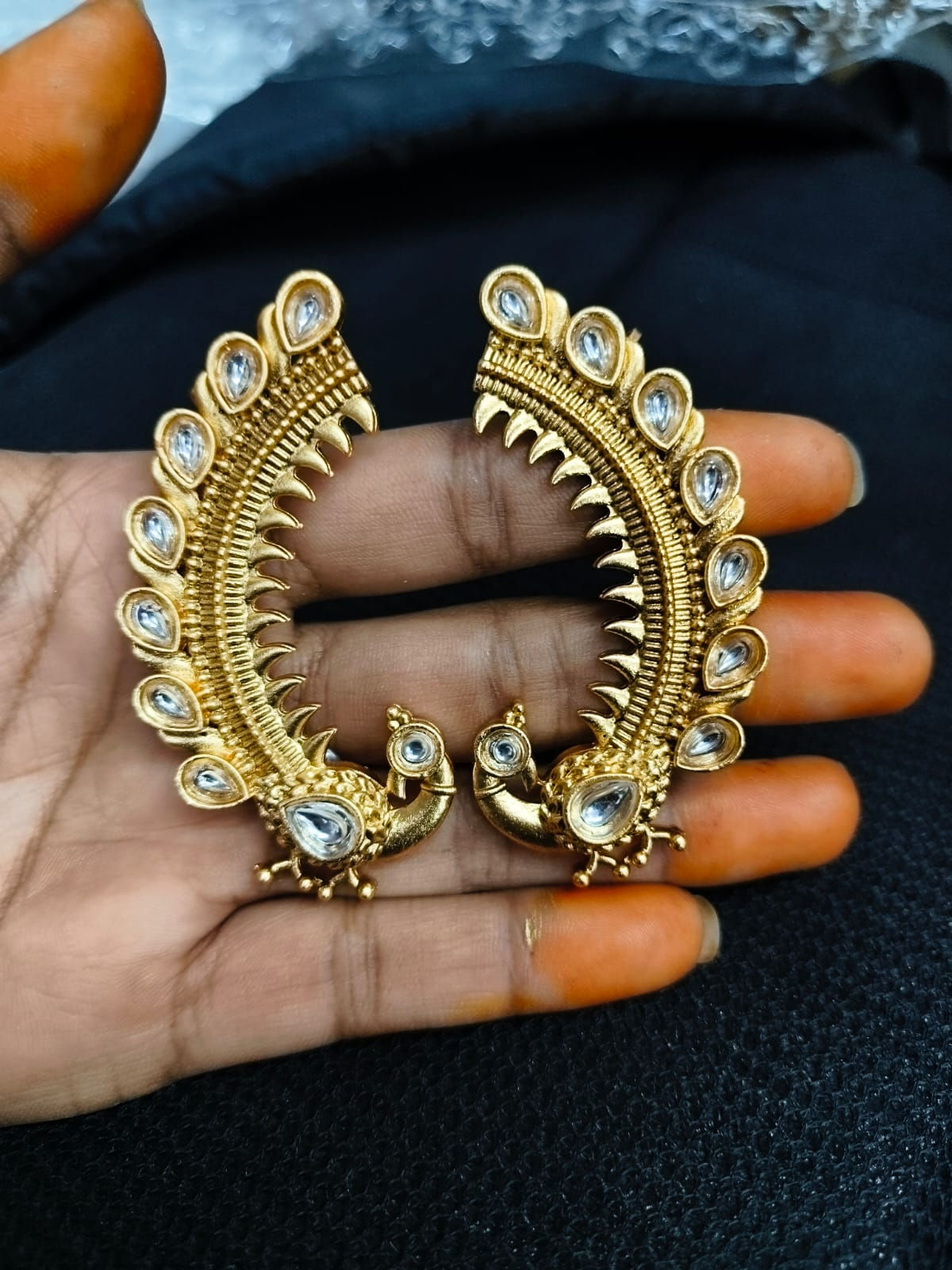 Hira Collections 
Gold Plated 
Kashmiri Style 
Earcuff Earrings Pair