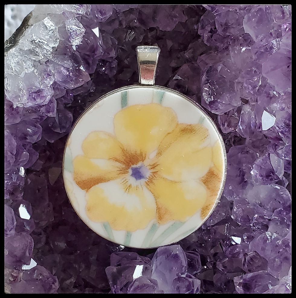 Thumbnail: Round Yellow Pansy Pendant