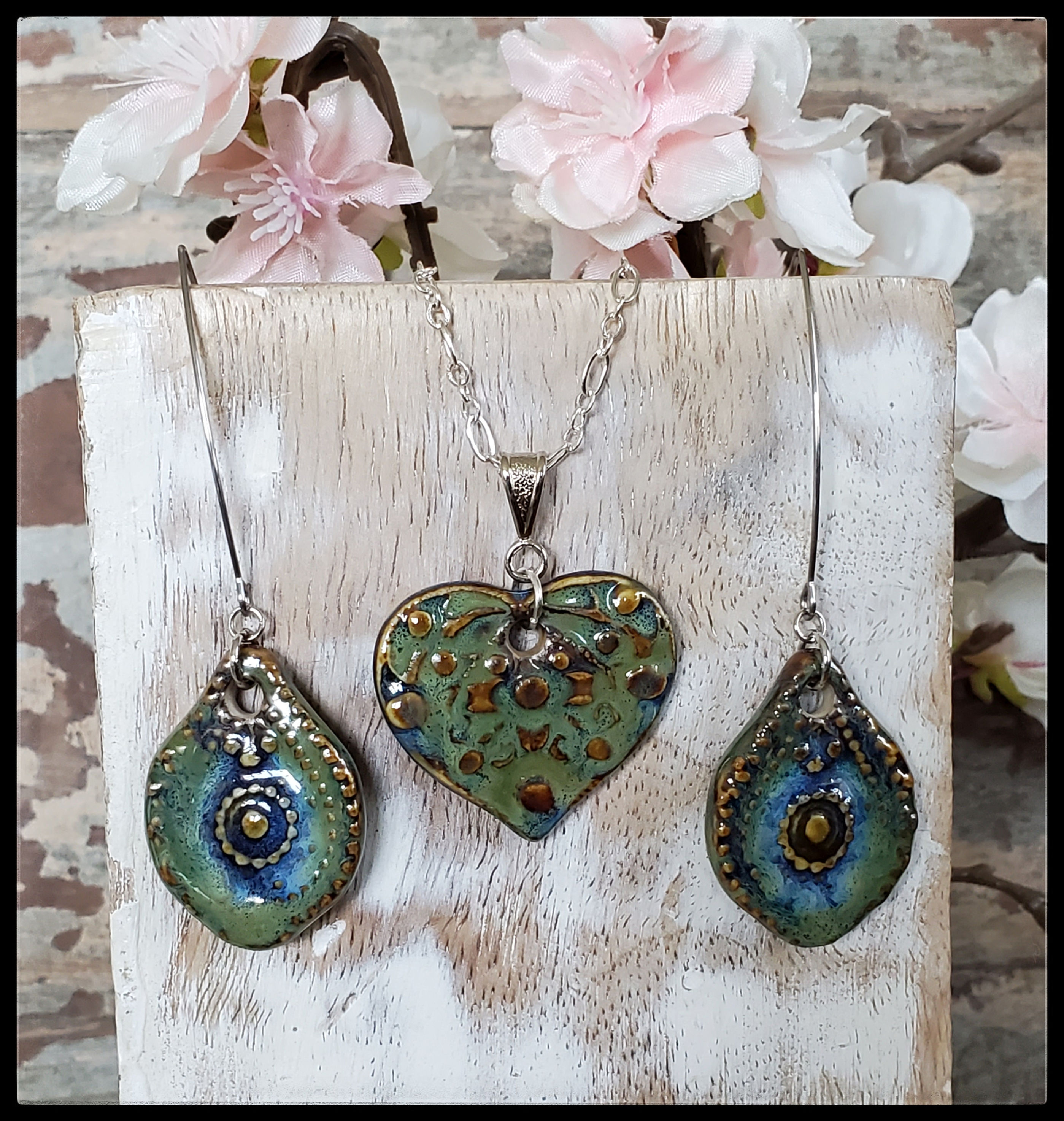 (SOLD) Heart Pendant and Teardrop Earring Set