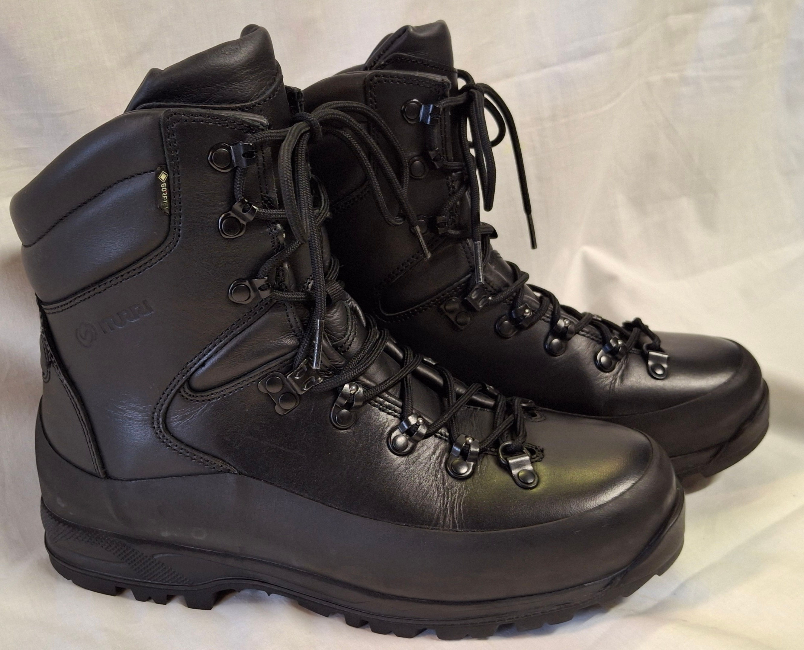 Black Iturri Cold Wet Weather Boots - Supergrade Conditon