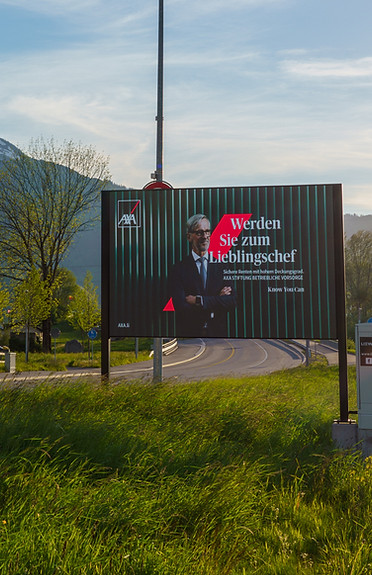 LIEWAND_axa.jpg