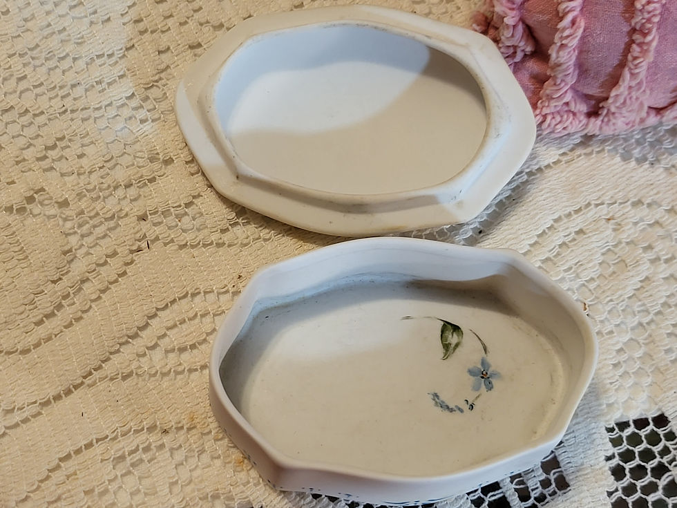 Thumbnail: Hand-painted Forget-Me-Not Ring or Trinket Box