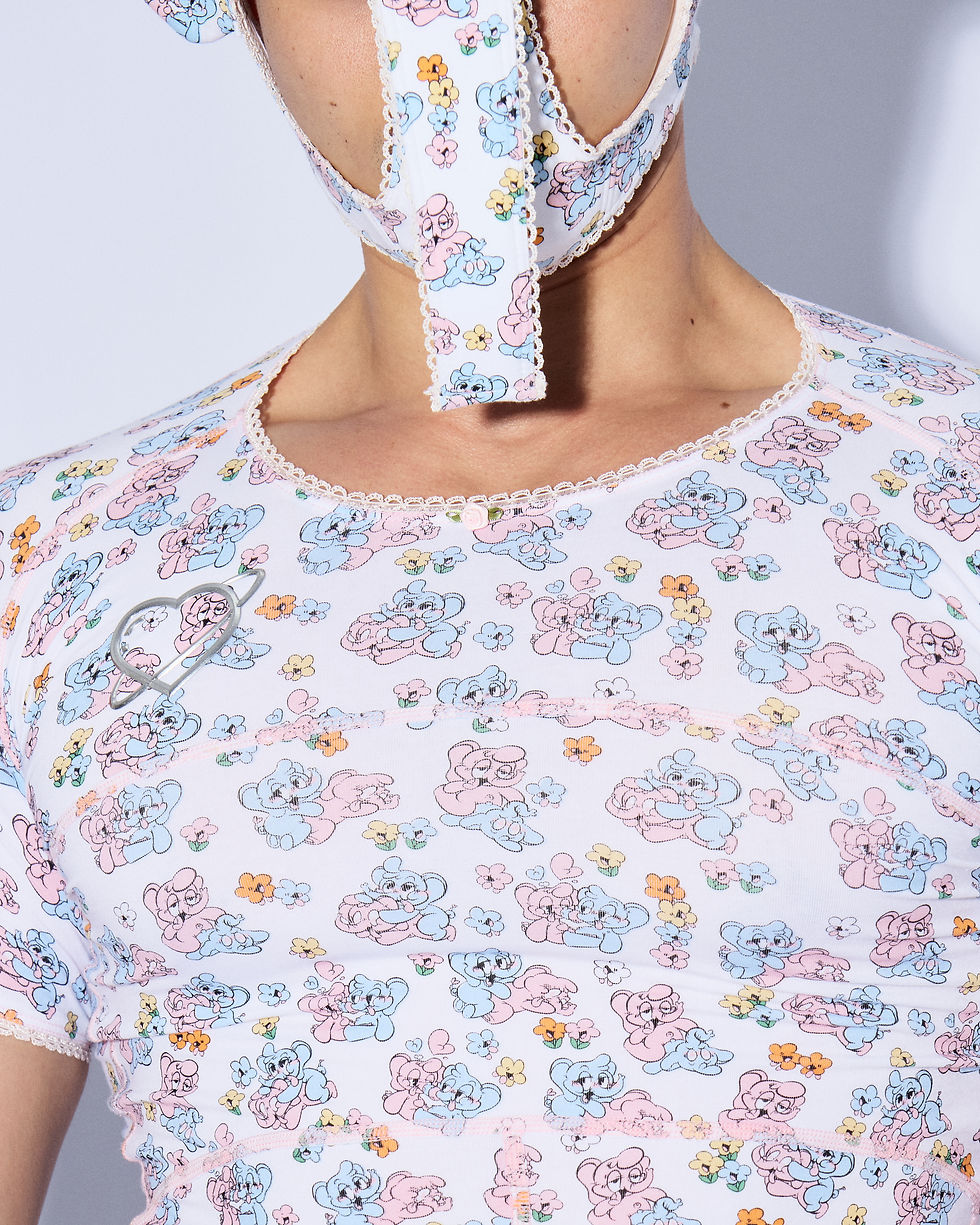 Thumbnail: White Cute Chang Yed Super Tee