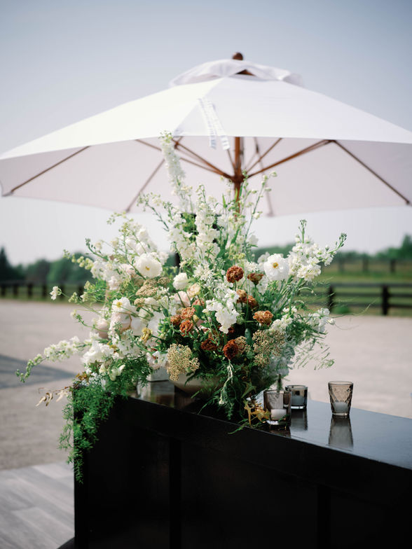 wedding bar flowers for late summer wedding with mocha lisianthus