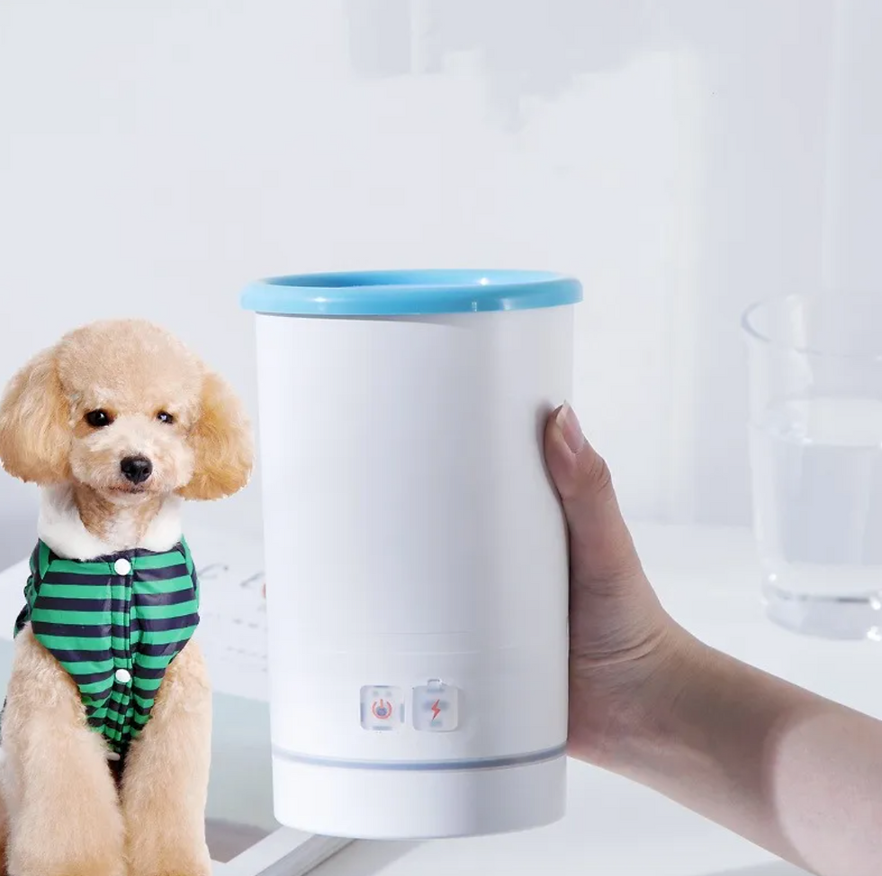 Thumbnail: Paw Cleaner Cup