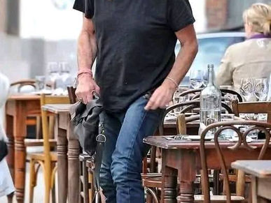 Robert PLANT a 76 ans
