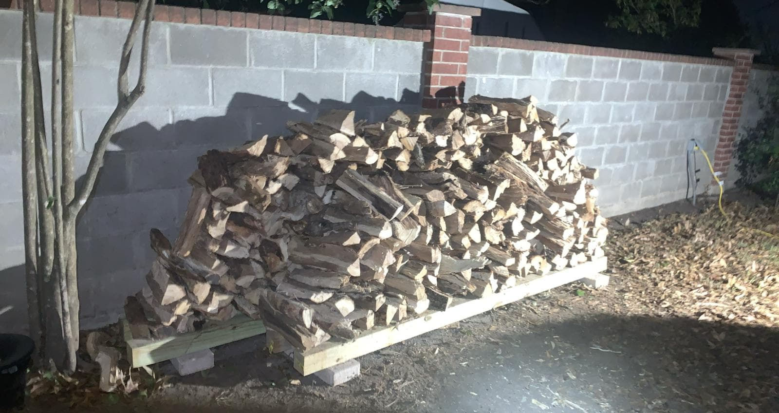 4' x 16' x18'' Full Cord of Firewood