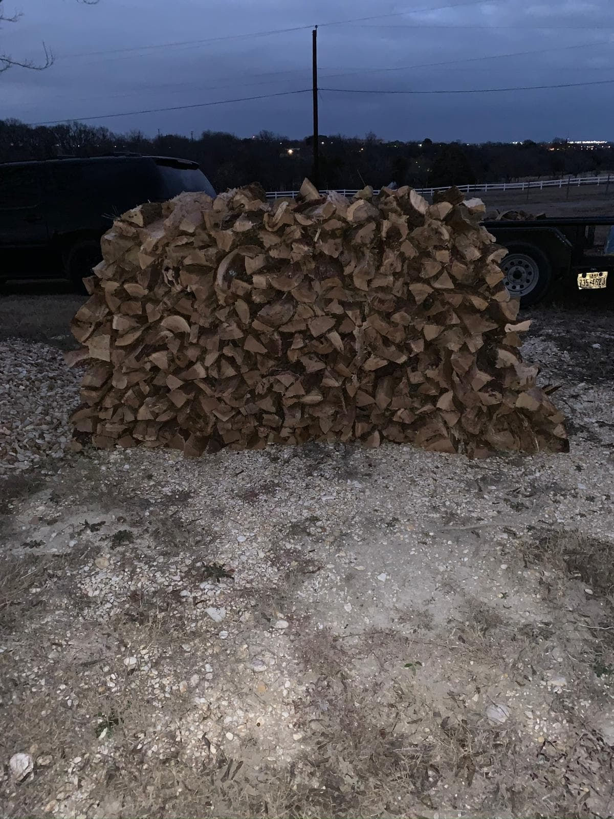 4' x 8'x18'' Half Cord Oak Firewood