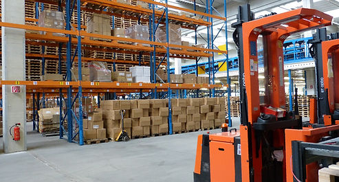 al mantenimiento de montacargas