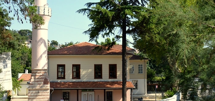 Camii Temizliği