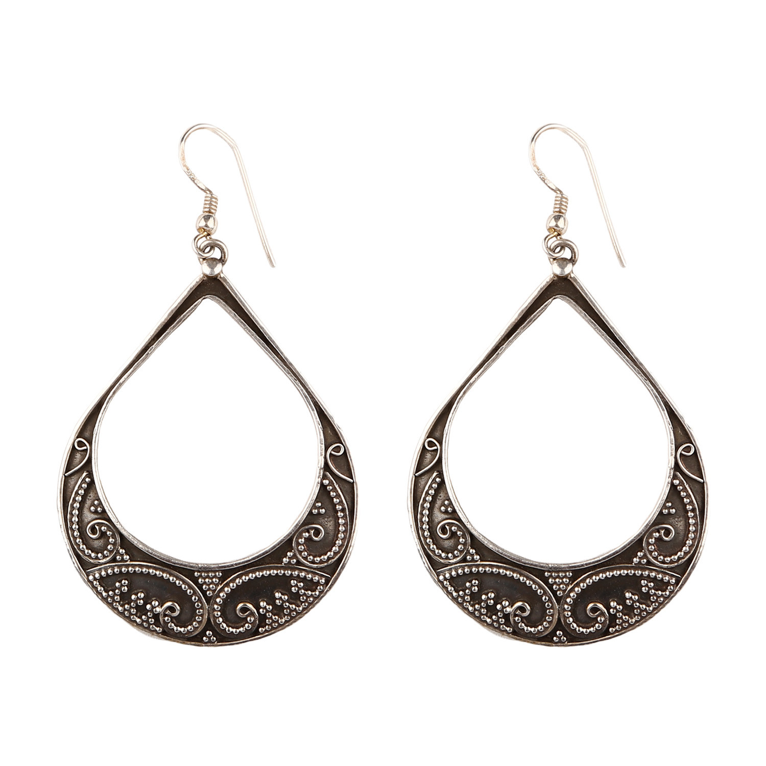 Handcrafted sterling silver Plain hanging earing